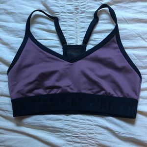 Stunning Victoria secret pink sports bra